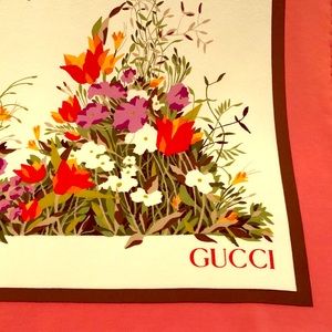 Gucci Peach/Bone Floral Print Silk Scarf